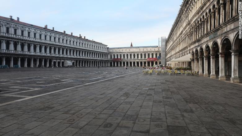 200309121851-empty-san-marco-square-venice-italy-0309-exlarge-169